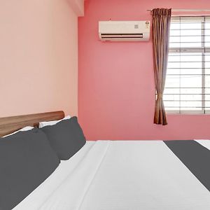 Hotel O Golden Stay